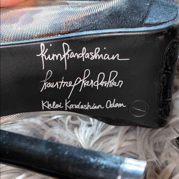 Kardashian Kollection heels - Picture 3 of 3